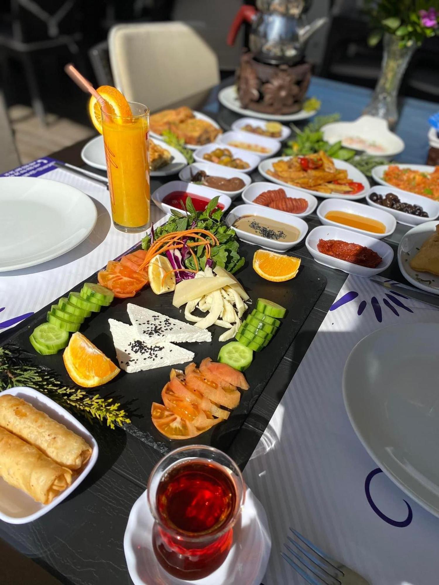 Mavi Pansiyon & Restaurant Didim Exterior photo